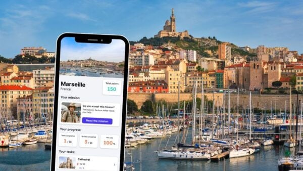 Marseille: City Exploration Game and Tour on Your Phone - Accessing the Experience