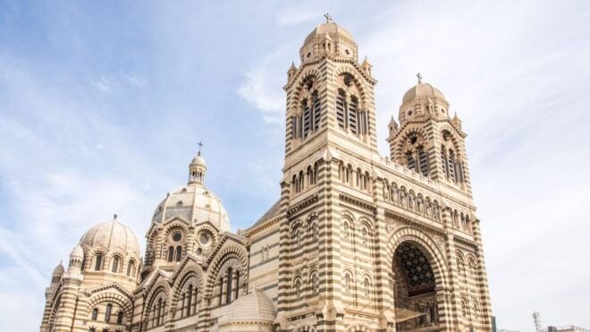 Marseille: City Exploration Game and Tour on Your Phone - Meeting Point and Directions
