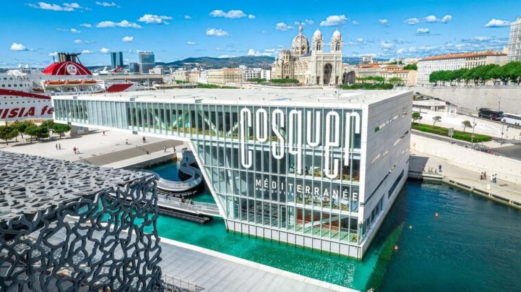 Marseille: Cosquer Cave Ticket & Panier District Audio Tour - Floating Walkway and Diving Gear
