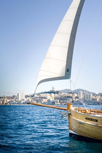 Marseille: Day sailing in the heart of the Calanques with organic lunch and wine - An In-Depth Look at the Experience