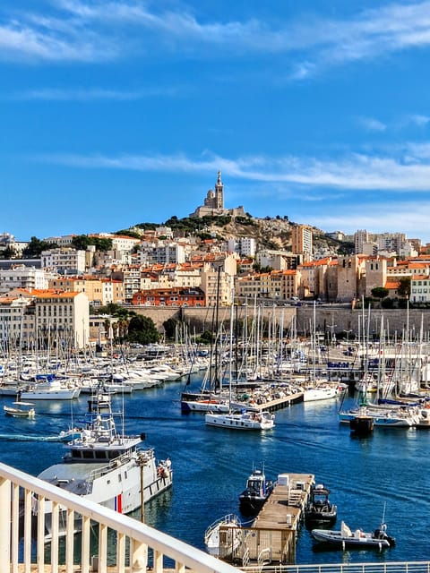 Marseille: Discover the Old Town With a Marseillais - Wandering Through Le Panier