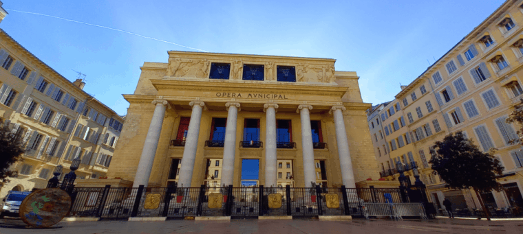 Marseille: Essential Guided Walking Tour of the City - Discovering the Church of Accoules