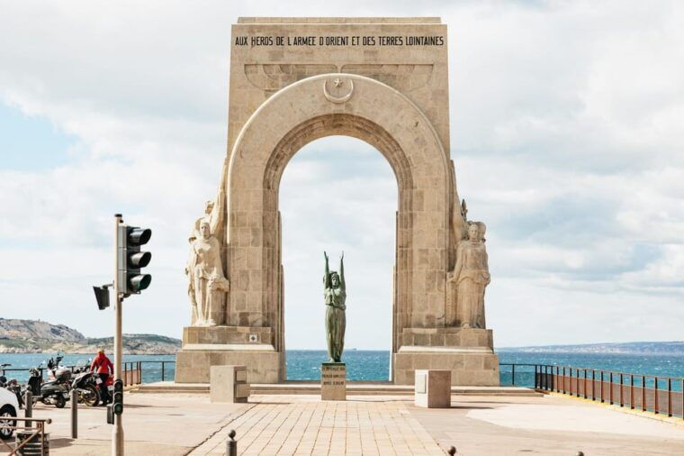 Marseille: Guided Off-the-Beaten-Path Neighborhood Walk - Traversing the Bompard, Vauban, and Roucas Blanc Neighborhoods