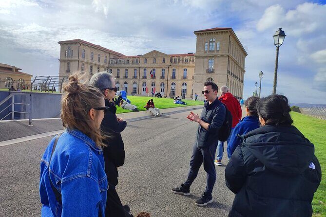 Marseille Guided Tour for 2.5 Hours with a Bilingual Local Guide - Good To Know
