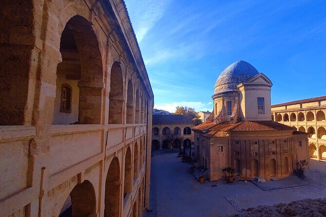 Marseille Guided Tour for 2.5 Hours with a Bilingual Local Guide - A Comprehensive Dive into Marseille’s 2.5-Hour Tour