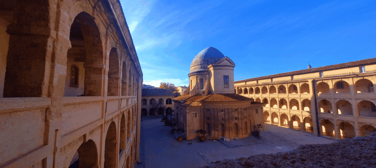 Marseille: Half-Day City Highlights Guided Walking Tour - Tour Experience