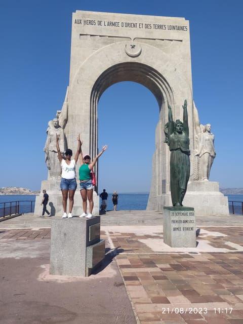 Marseille: Highlights Walking Tour - Scenic Views at Pharo Palace
