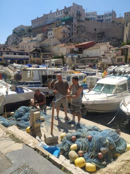 Marseille: Highlights Walking Tour - Visiting Notre-Dame De La Garde