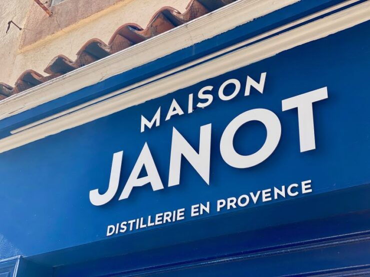 Marseille: Hop-On Hop-Off Bus Tour & Panier Walking Tour - Booking and Duration
