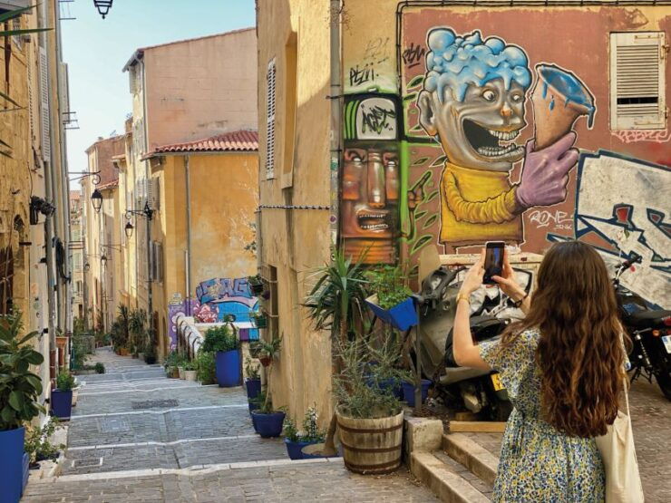 Marseille: Hop-On Hop-Off Bus Tour & Panier Walking Tour - Hop-On Hop-Off Bus Tour