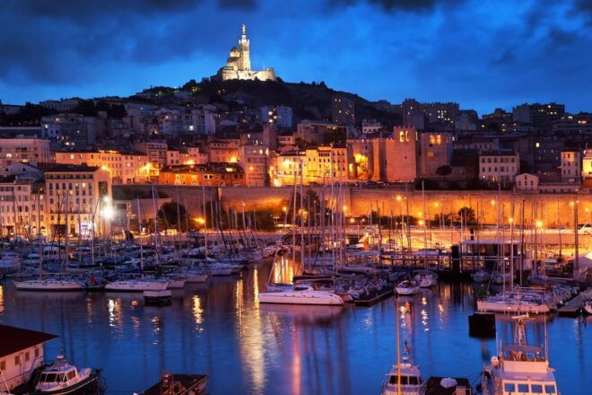Marseille Pub Crawl : Meet, Drink & Party - Inclusions and Exclusions