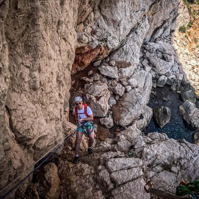 Marseille : Sormiou Via Corda in the Calanques - Level 1 - An Exciting Climb Into the Marseille Calanques  