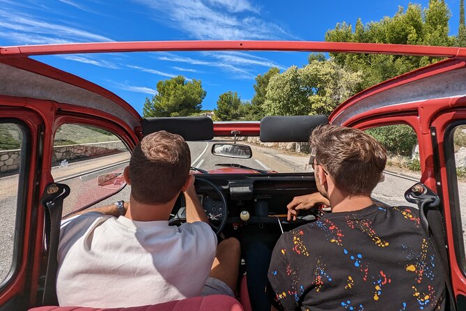 Marseille to Cassis by 2CV Citroën - Discovering the Charming Village of Cassis