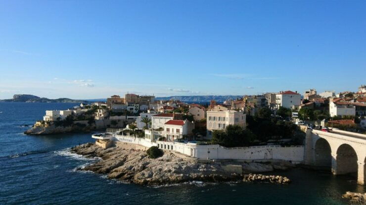 Marseille: Urban Hiking Tour With a Local Guide - Experience Marseille on Foot