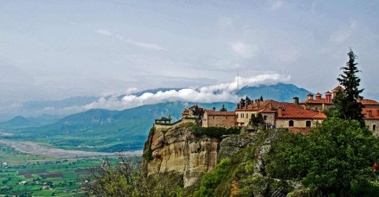 Marvels of Meteora From Sarande - Why Visit Meteora From Sarande?
