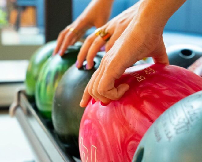 Maspalomas: Bowling Session Entry Ticket at Holiday World - Experience Highlights
