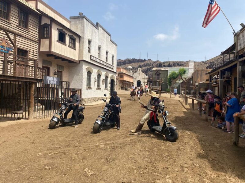 Maspalomas: E-Scooter or E-Bike Tour+Western Town Sioux City - Tour Highlights