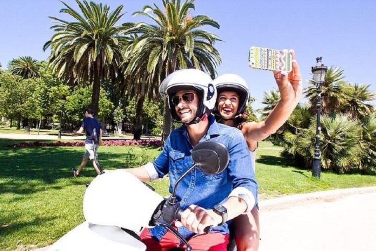Maspalomas: Rent a 125 Cc Scooter 2 Seater in Gran Canaria - Meeting Point