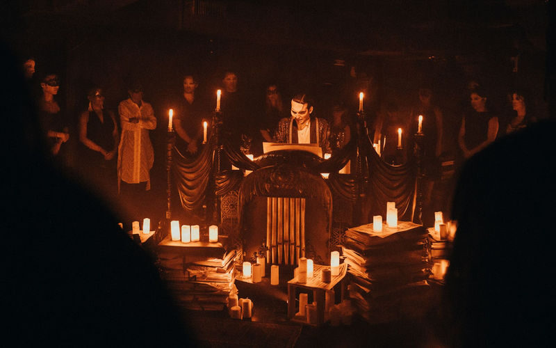 Masquerade NYC: Immersive Production of Phantom of the Opera - Following the rooms and scenes
