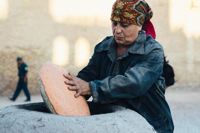 Master Class - Uzbek Bread (Khiva) - Activity Overview