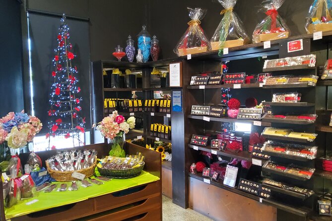 Matakana Art & Horse Riding Experience Private Tour From Auckland - Visit Chocolate Brown for Delicious Samples