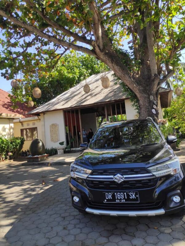 Mataram City Tour with Narmada Park & Lingsar Temple - Modern Comfort and Convenience at Lombok Epicentrum Mall