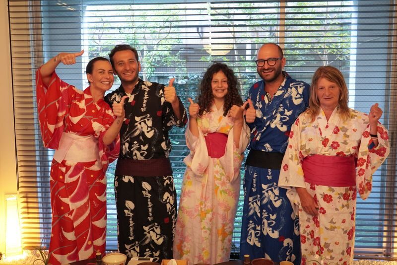 Matcha Kimono Tea Ceremony Experience in Tokyo - A tea lesson with a hands-on finish