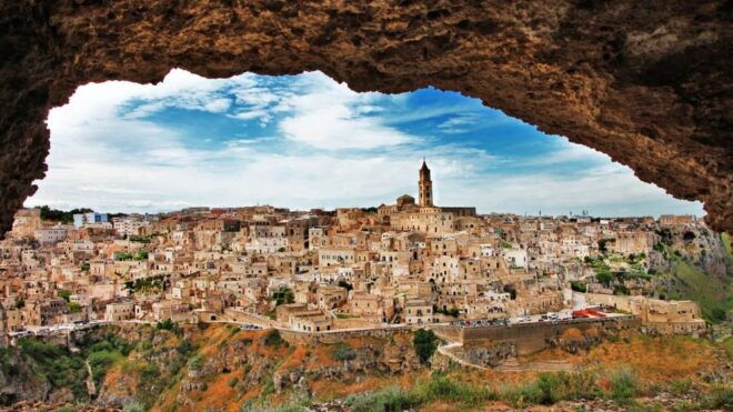 Matera: Walking Guided Tour of Sasso Caveoso - Tour Description