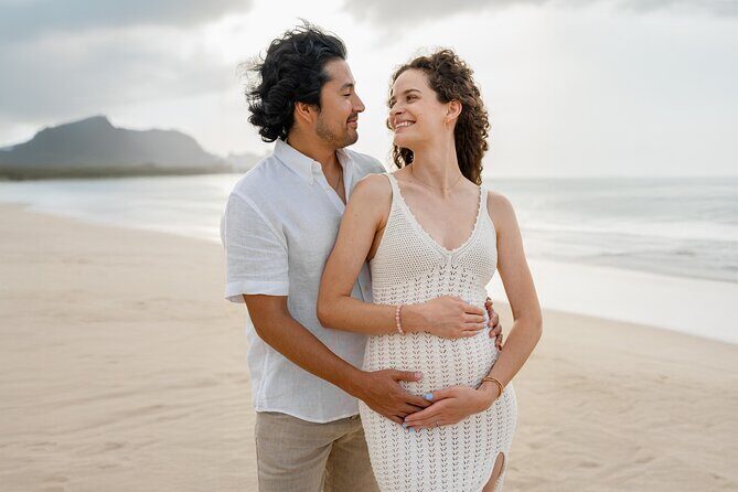 Maternity Photoshoot at the Beach - Good To Know