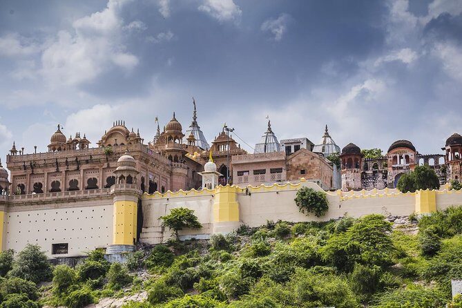 Mathura, Vrindavan 2N/3D Tour Package From Delhi - Day 2: Exploring Govardhan and Barsana