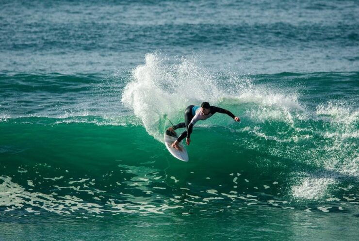 Matosinhos: Best Surf Lesson With All Equipment - Pricing and Booking Information