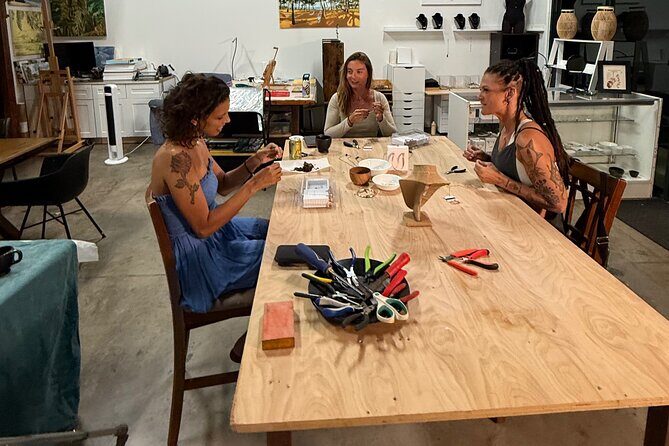 Maui Jewelry Making Class with Puka Shells and Pearls - FAQs