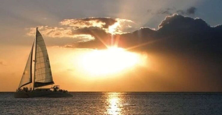 Maui: Ma'alaea Catamaran Sunset Sail With Appetizers - Experience