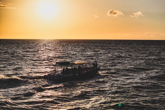 Mauna Kea Signature Sunset Coastline Cruise - Good To Know
