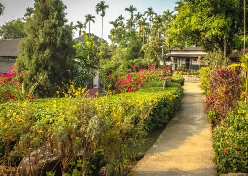 Mawlynnong: Guided Day Trip from Shillong with Hotel Pickup - Exploring Mawlynnong: A Closer Look