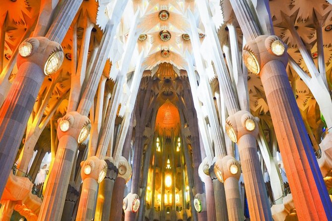 Max 6 People Full-Day Tour Barcelona, Sagrada Familia, Parc Guell - Operator Information
