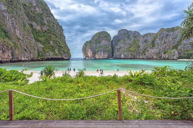 Maya Bay, Phi Phi & Bamboo Island Day Trip by Speed Catamaran From Phuket - Speed Catamaran Experience