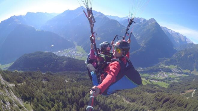 Mayrhofen: Soaring Above the Mountains of Mayrhofen - Meeting the Pilot