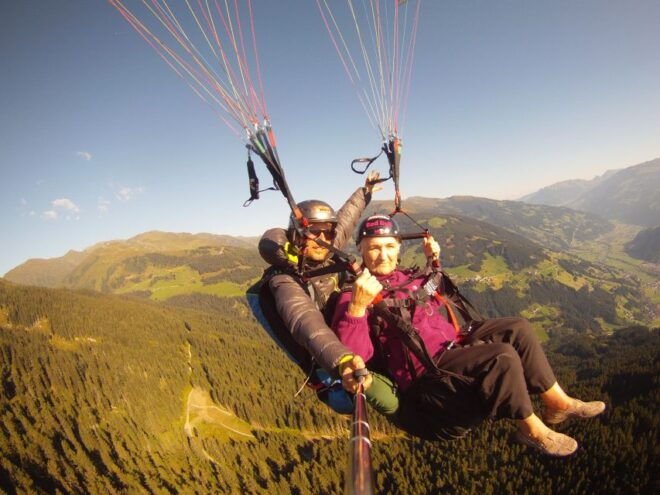 Mayrhofen: Soaring Above the Mountains of Mayrhofen - Instructor and Group Options