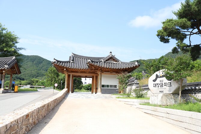 MBC Dae Jang Geum Park and Palace in Hanbok Tour - Important Information