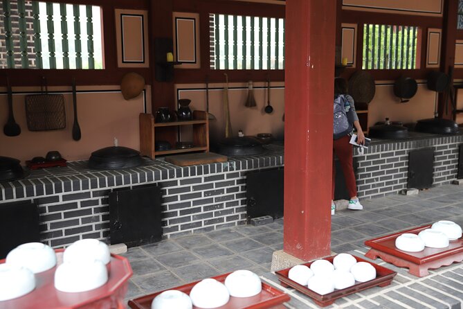 MBC Dae Jang Geum Park and Palace in Hanbok Tour - Common Questions