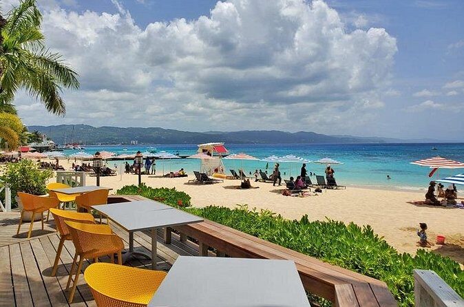 MBJ Airport Arrival and Private Transfer with Beach Stop - The Sum Up