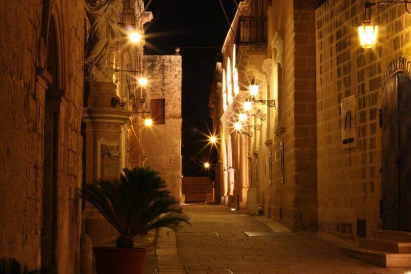 Mdina: Valletta Waterfront Area, Mdina, and Rabat Night Tour - Authentic Traveler Insights