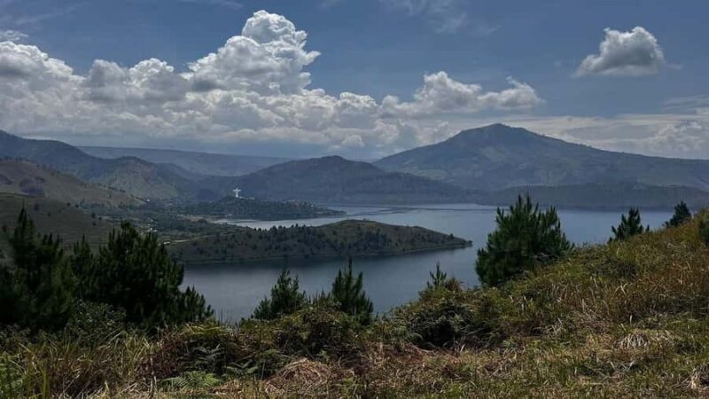 Medan: 4-Day Lake Toba, Samosir Island, and Berastagi Tour - Cultural and Religious Highlights in Medan