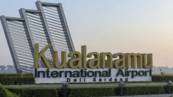 Medan: Car Rental With Airport Transfer & Local Tour - Why Choose Car Rental?