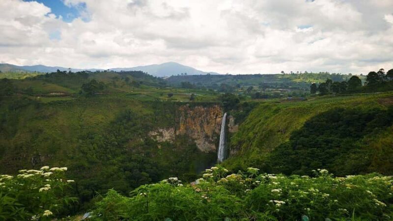 Medan: Taman Simalem Resort Day Trip with Lunch - Understanding the Value