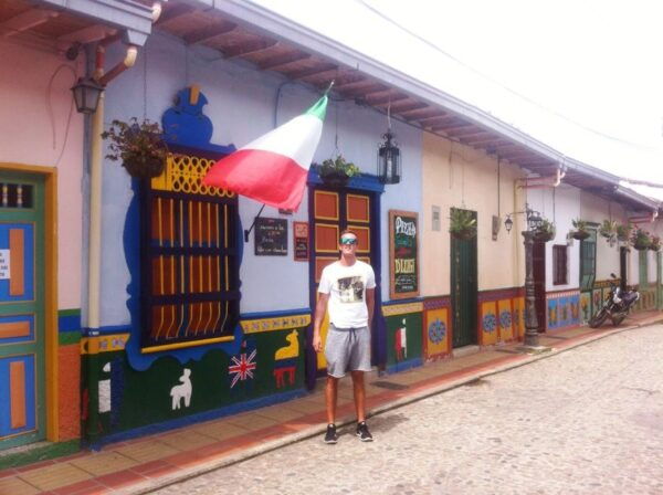 Medellin and Guatape Full Day Pablo Escobar Tour - Background Information