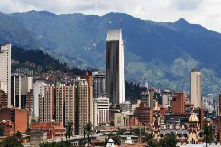 Medellin City, Comuna 13 and Arvi Park Private Tour - Activity Details