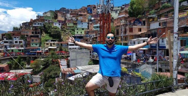 Medellin: Commune 13 Tour With Street Food - Booking Information