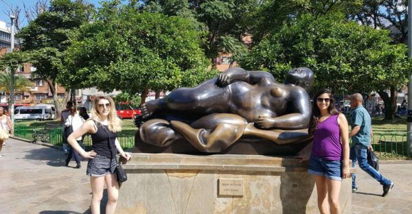 Medellín: Comuna 13, Cable Cars and Botero Statues Tour - The Sum Up